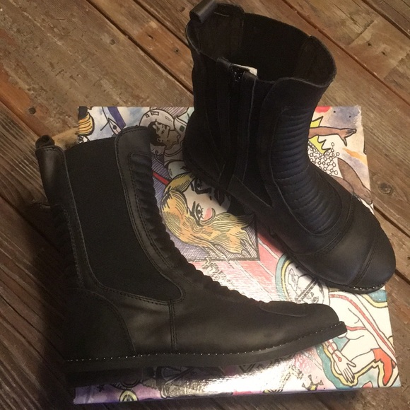 Black Moto Boots. Zip up! - Picture 3 of 6